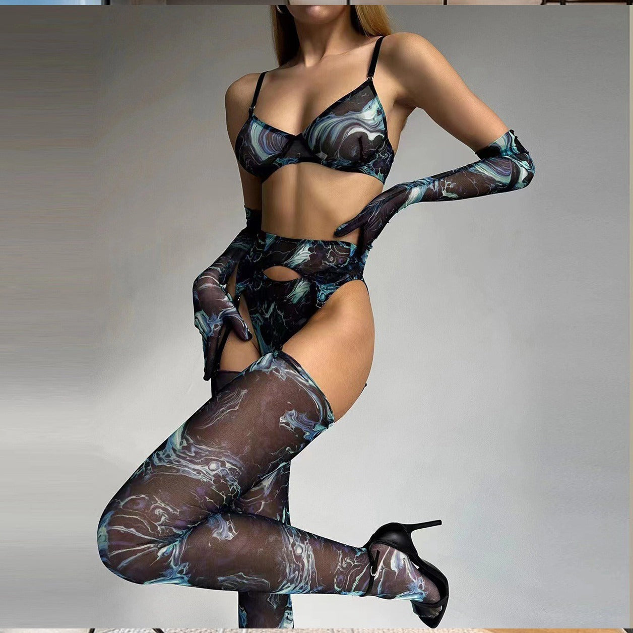 Prism Leopard Garter Set image 17