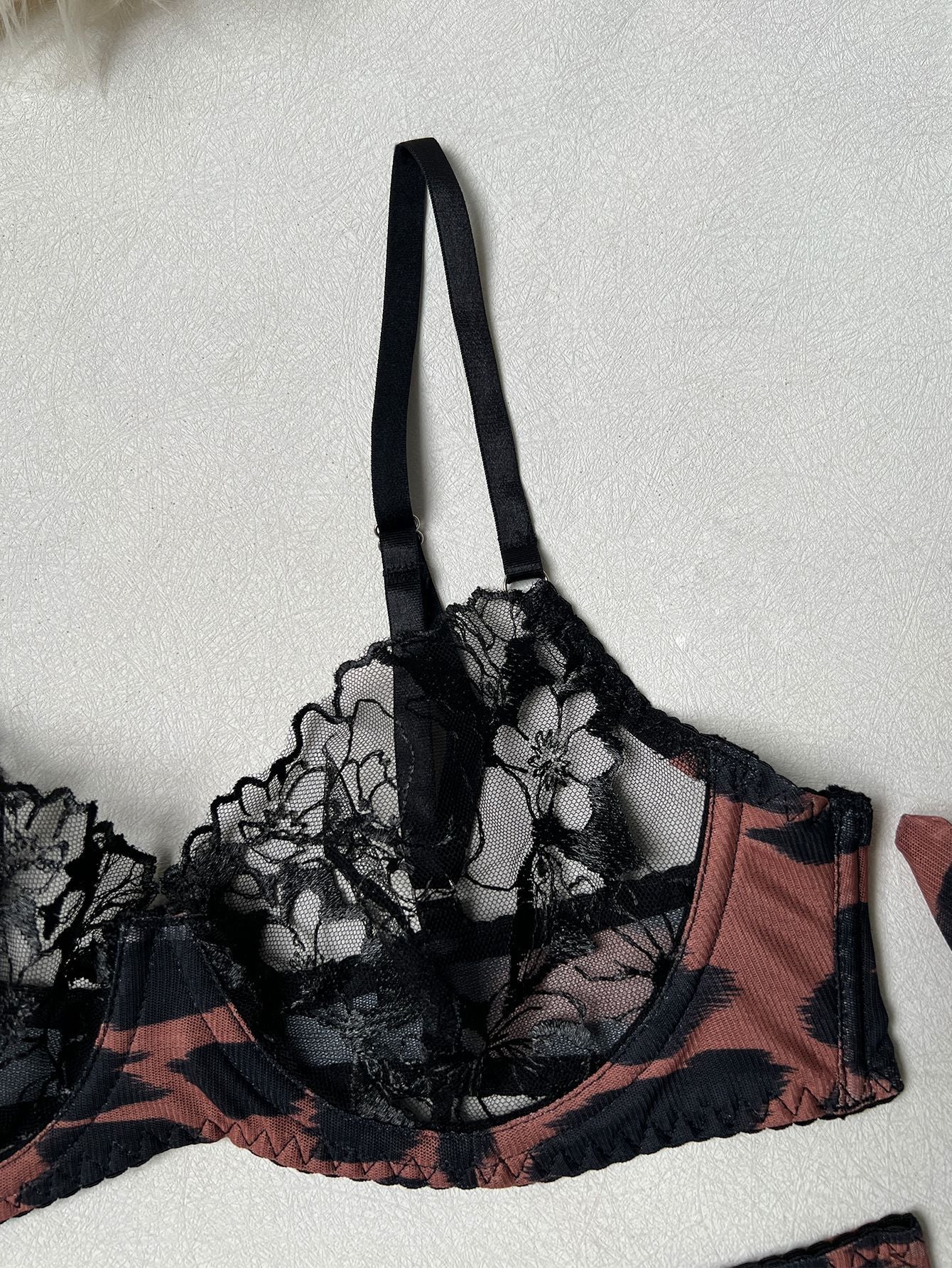 Leopard Opera Garter Set image 28